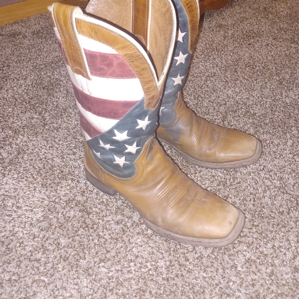 Shyanne women's riding boots size 7.5